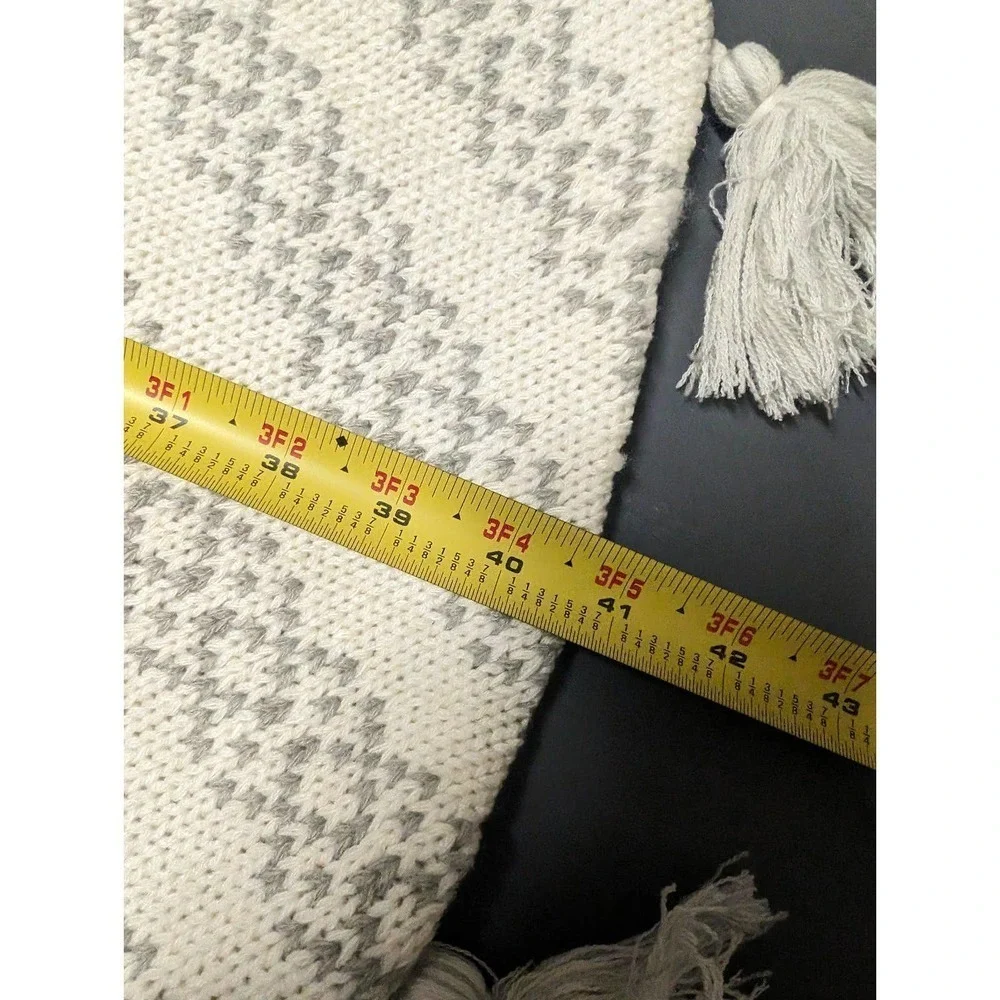 Christmas tree skirt Cream And Gray Tassles